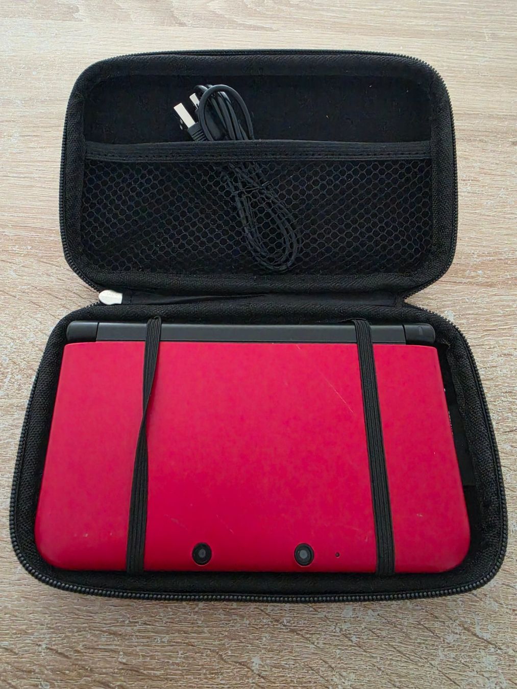 Nintendo Console: Nintendo 3DS XL in rot – Usato da Sempach venduto da Knuckles17 6