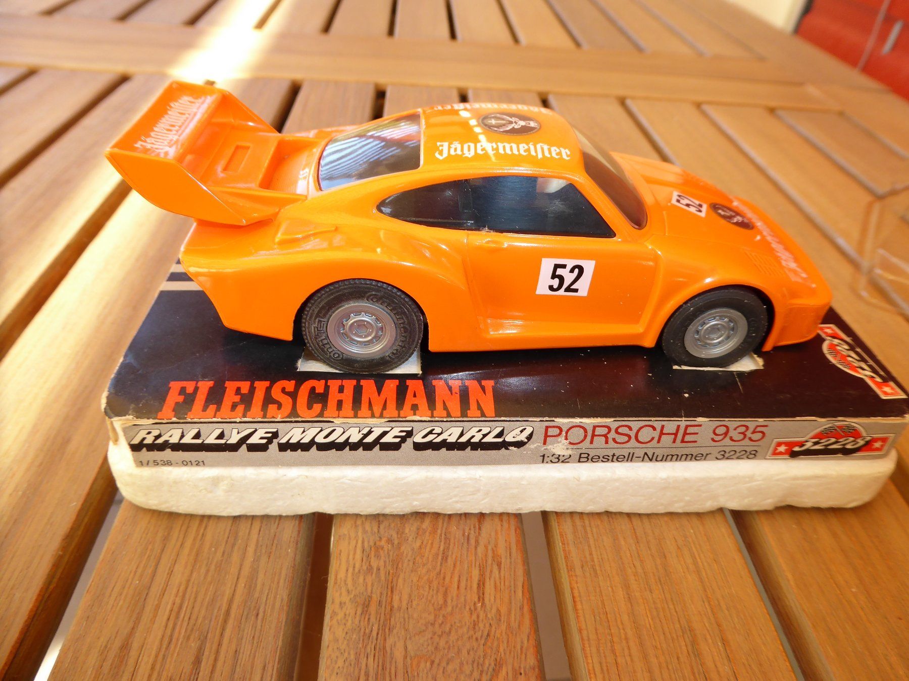 Fleischmann Piste: Fleischmann Porsche 935 1:32 Warsteiner" (3229) Top – Nuovo (secondo la descrizione) da Winkel venduto da Mordred2 3