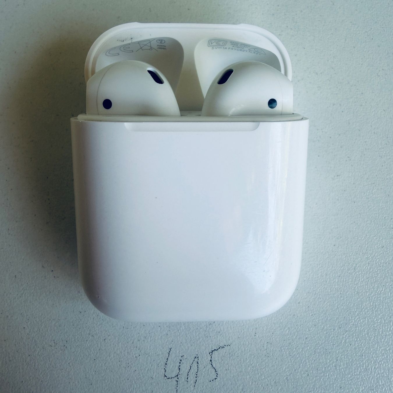 Apple Casques audio: Original Apple AirPods 2 Gen. Wireless Kopfhörer & Case – D'occasion à Basel par MY.AIRPODS.SHOP