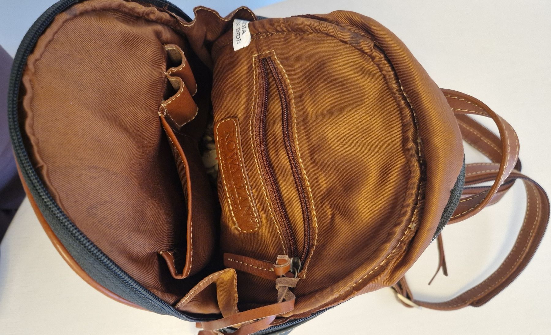 Zaini: Echt Leder Rucksack von ROWALLAN – Nuovo e nell'imballaggio originale da Horn venduto da Minerva67 3