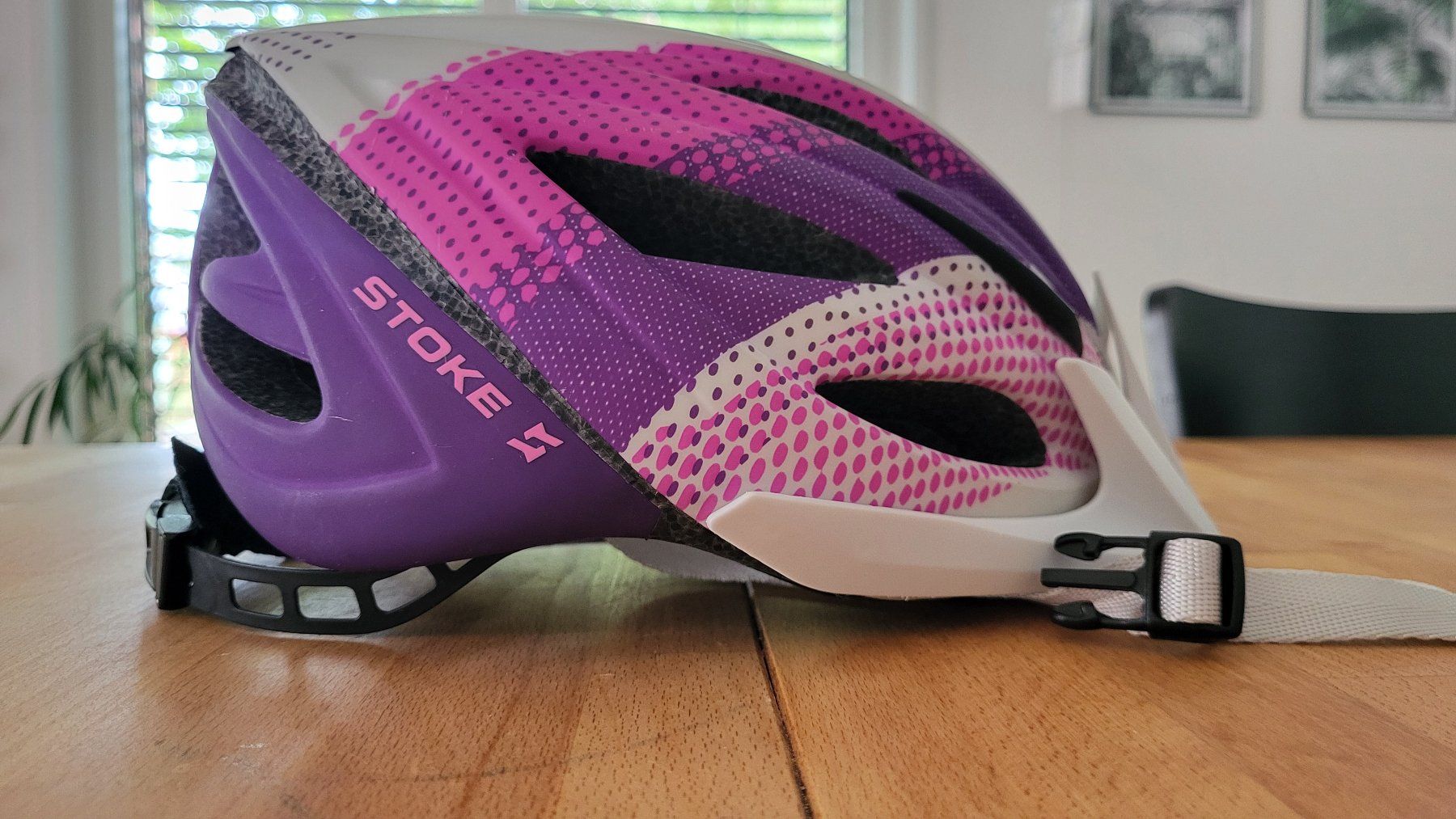 Stoke Caschi: Stoke Kinderhelm 50-55 cm – Usato da Affoltern am Albis venduto da knzmm