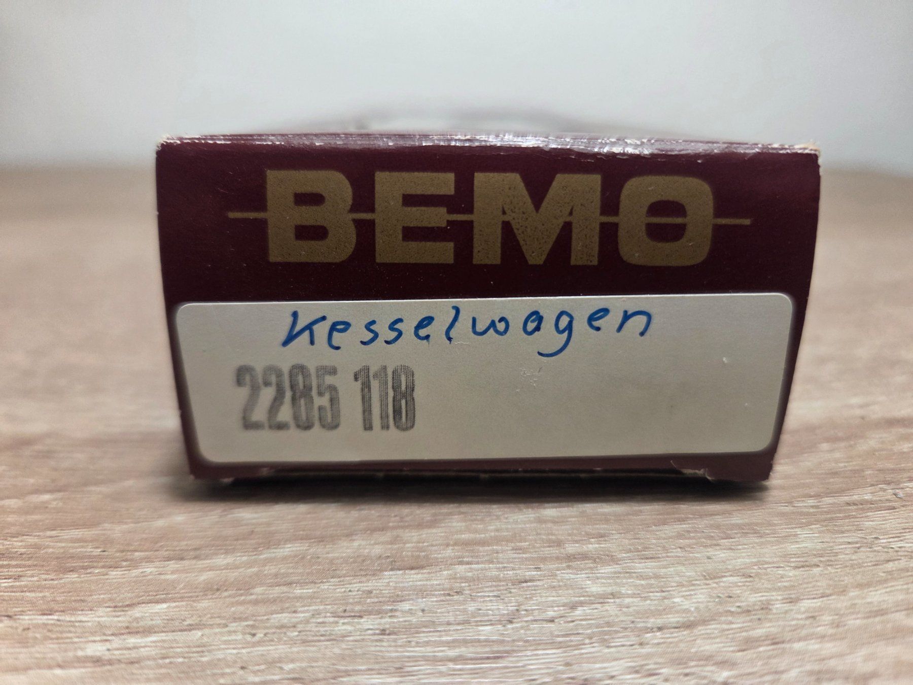 Bemo Modellini di ferrovie: Bemo 2285 118 Kesselwagen RhB H0m – Usato da St-Aubin-Sauges venduto da Lo_Go 5