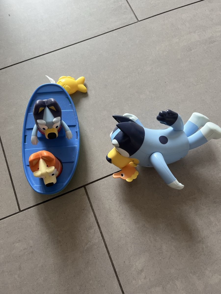 Giocattoli: Bluey Wasser-Spielzeug als Set – Usato da Zürich venduto da jmg_8005 1