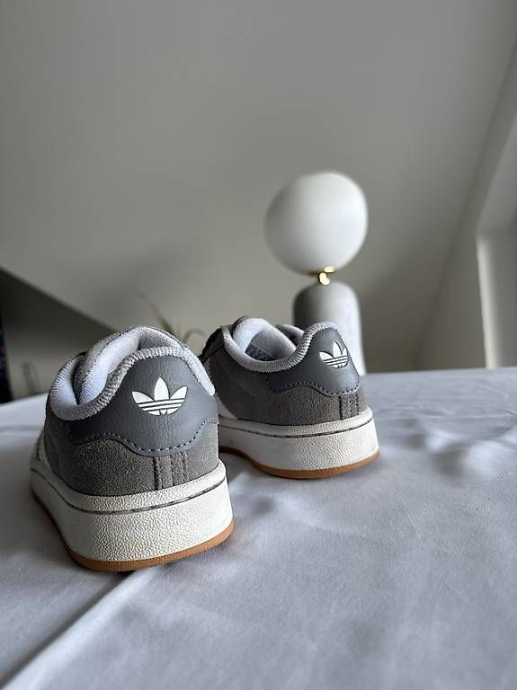 Schuhe für Jungen: Adidas Campus  Kinder  Grösse 33.5 – Neu und originalverpackt aus Schlieren von gue_m9qk 3
