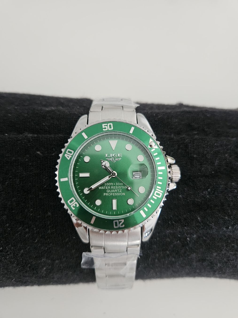 Orologi: Montre Verte - Élégante et Imperméable,  neuve! – Nuovo (secondo la descrizione) da Puidoux venduto da dav_n6gv