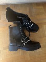 Bottines noires cloutées