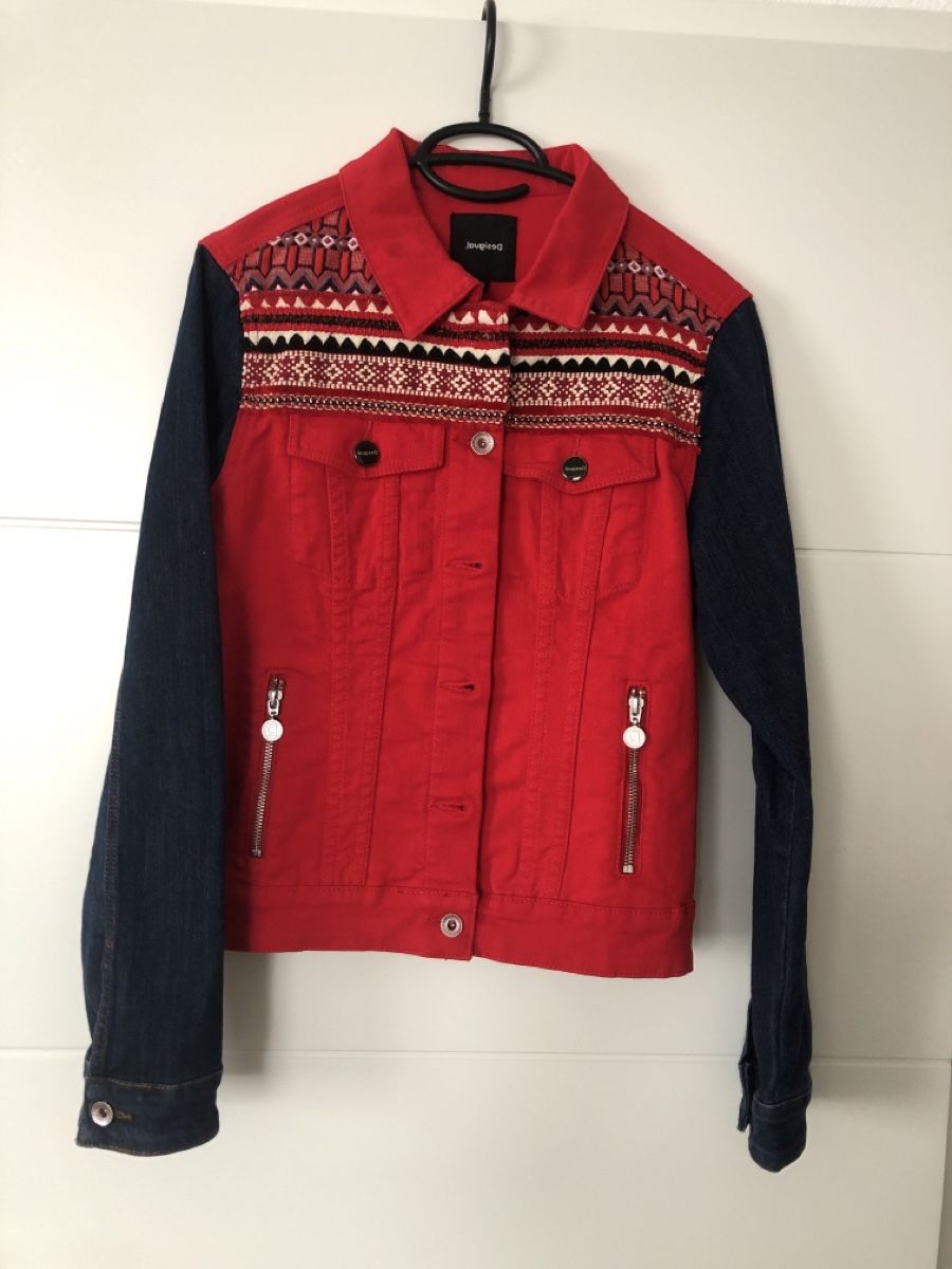 Jacken: Jeansjacke Desigual NEU – Neu und originalverpackt aus Uttwil von Mirabellablau