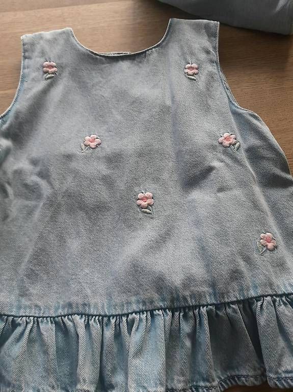 Lotti & Set di vestiti: Kleiderset mit Blumen Gr 140 – Nuovo e nell'imballaggio originale da Buochs venduto da DODGEO11 1