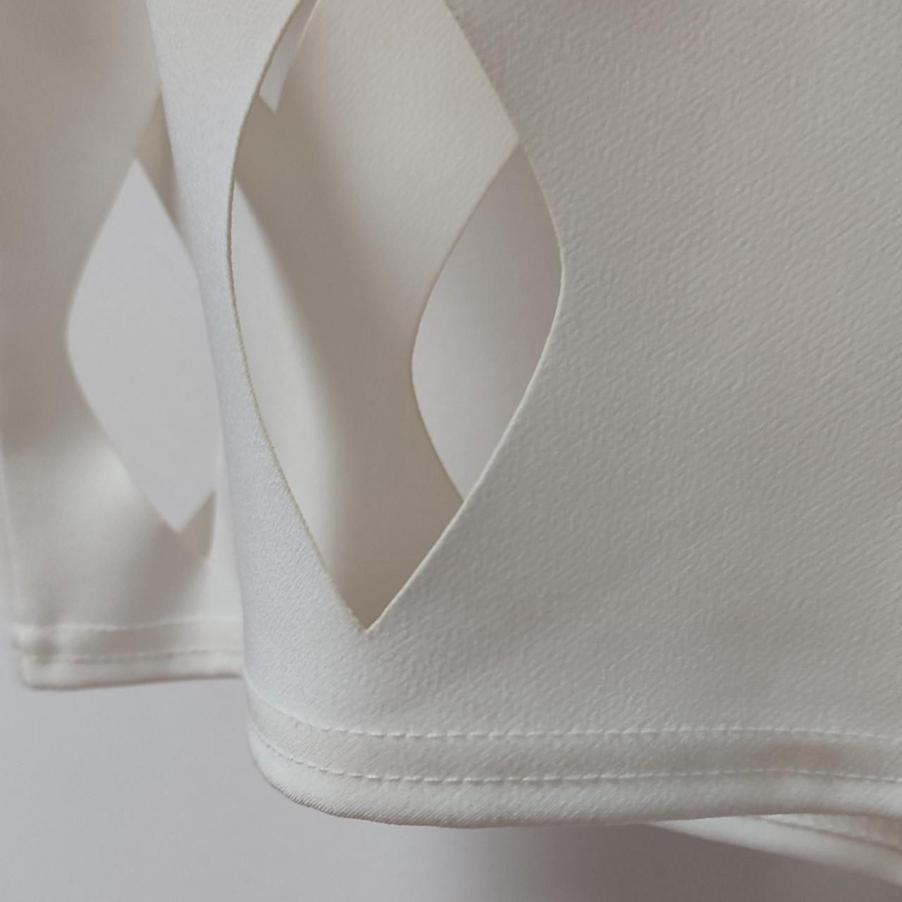 Top: Cooles weisses Crop-Top – Nuovo (secondo la descrizione) da Gattikon venduto da ninuska13 3