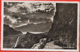 BRÜNIG Blick gegen den Brienzersee - Oldtimer - Auto