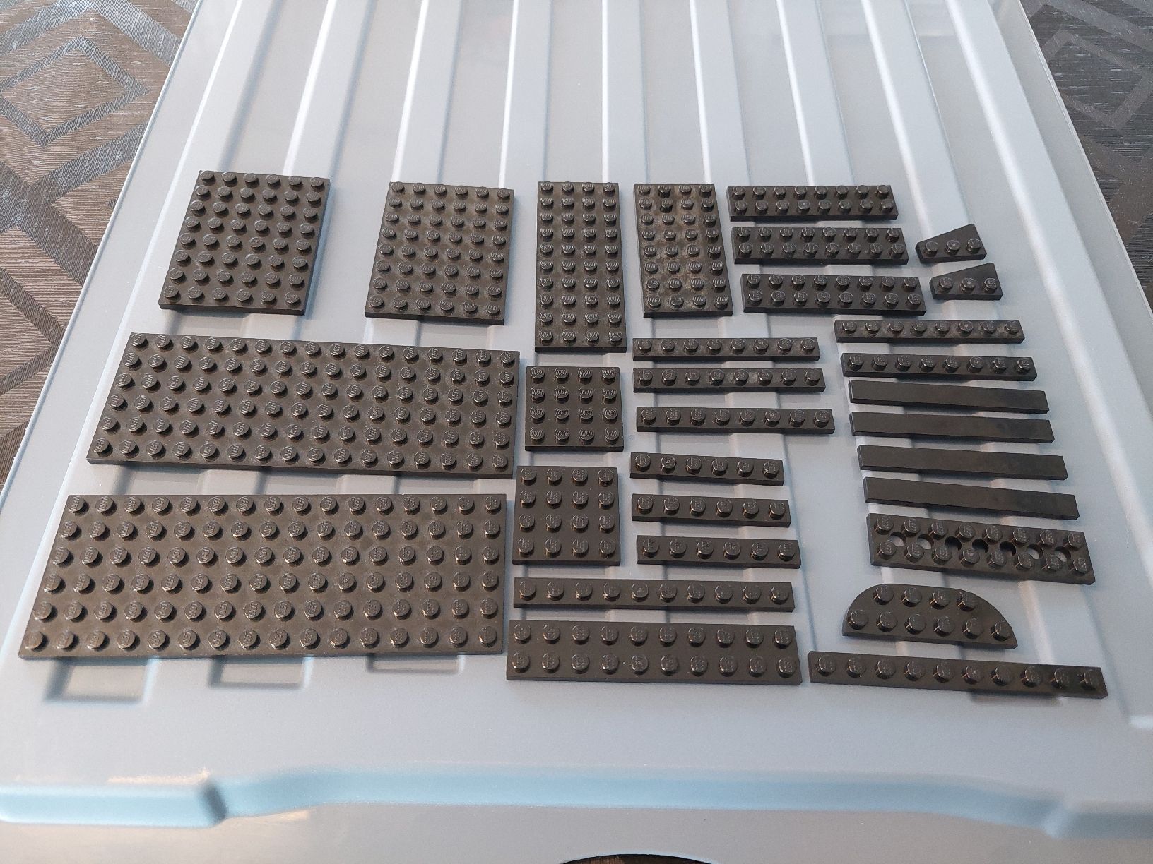 Lego Giocattoli: Div Lego Platten  schwarz  – Usato da Zetzwil venduto da sti_x9xf