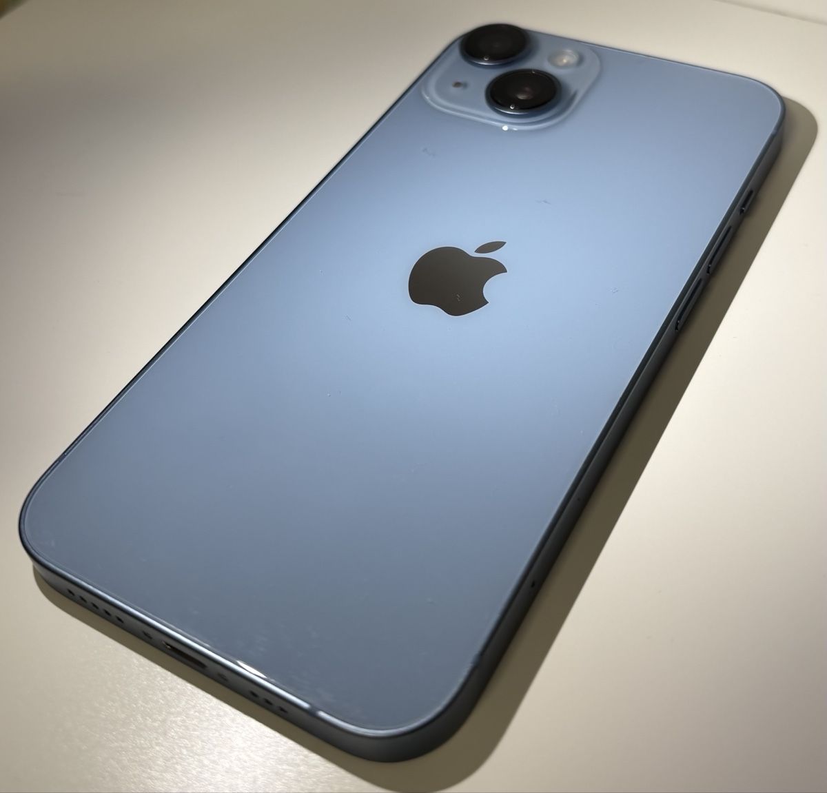 Apple Handys / Smartphones: iPhone 14 128GB Blau – Gebraucht aus Zürich von lau_8qxw