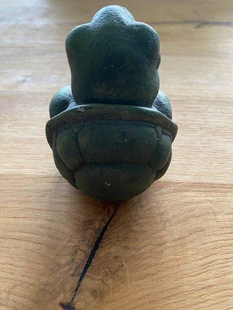 Statuette: Schildchrötli (Steinfigur) – Usato da Bätterkinden venduto da Albera 2