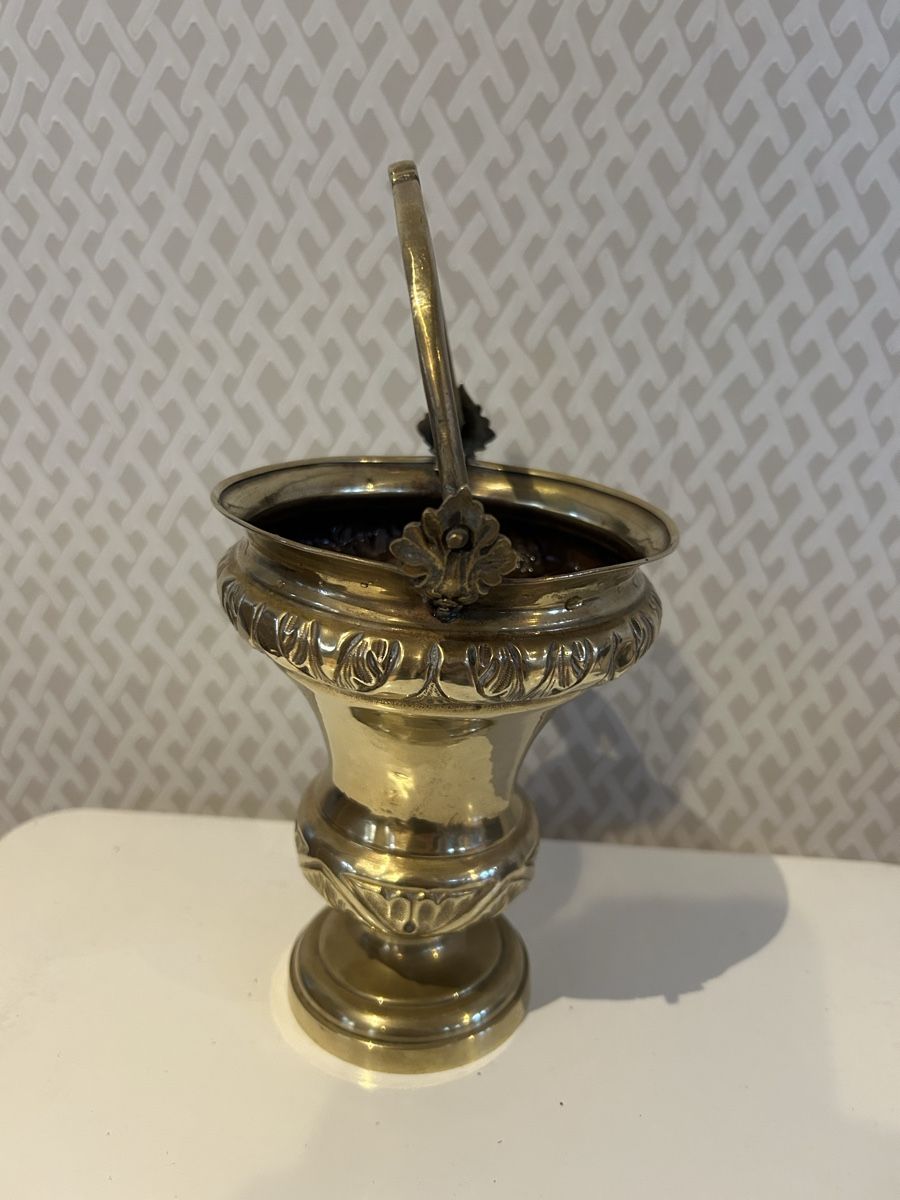 Pentole: Weihwasserkessel, antik, messing massiv, ca. 1850 – Usato da Bretzwil venduto da Artist6 3