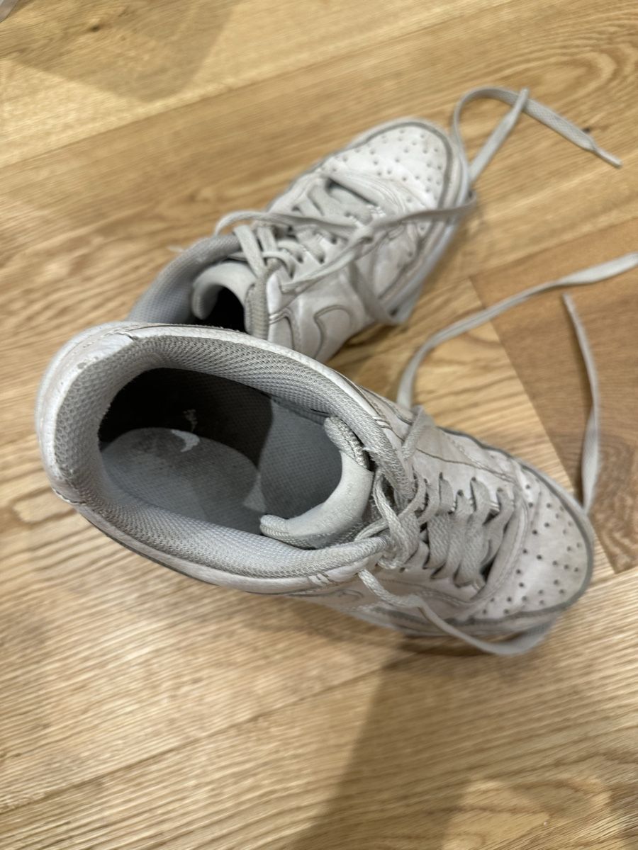 Nike Scarpe da uomo: Nike Turnschuhe weiss Grösse 40 gebraucht – Usato da Bern venduto da Klaas06 2
