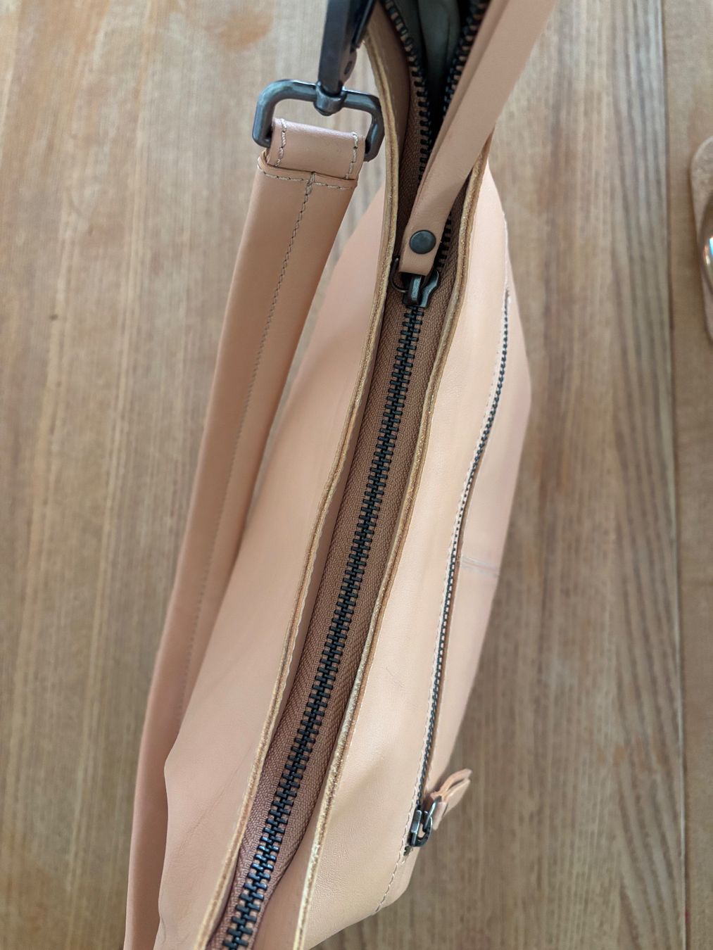 Borse da donna: Tasche 2nd Harbour beige Naturleder – Usato da Frauenfeld venduto da Andi_andrea 4