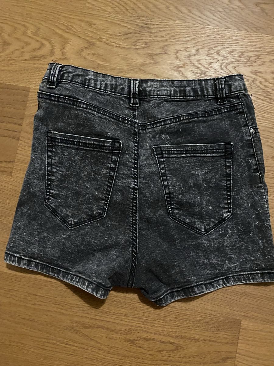 Hosen: Shorts – Gebraucht aus Luzern von oli_6x2r 2