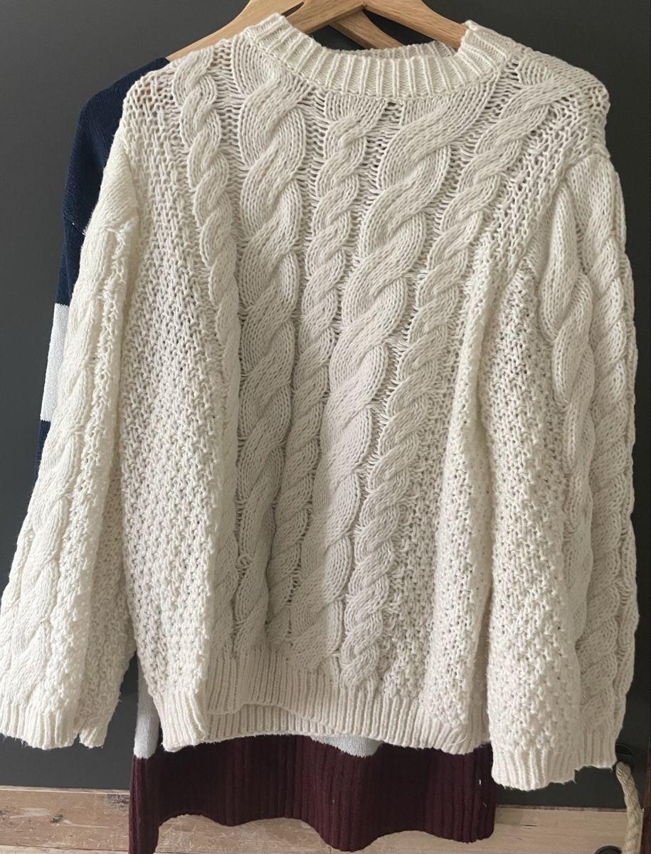 Maglioni & Felpe: 2 Pullover Set Sale: Strickpullover Weiss und Blau, – Usato da Au ZH venduto da Jaggy4 1