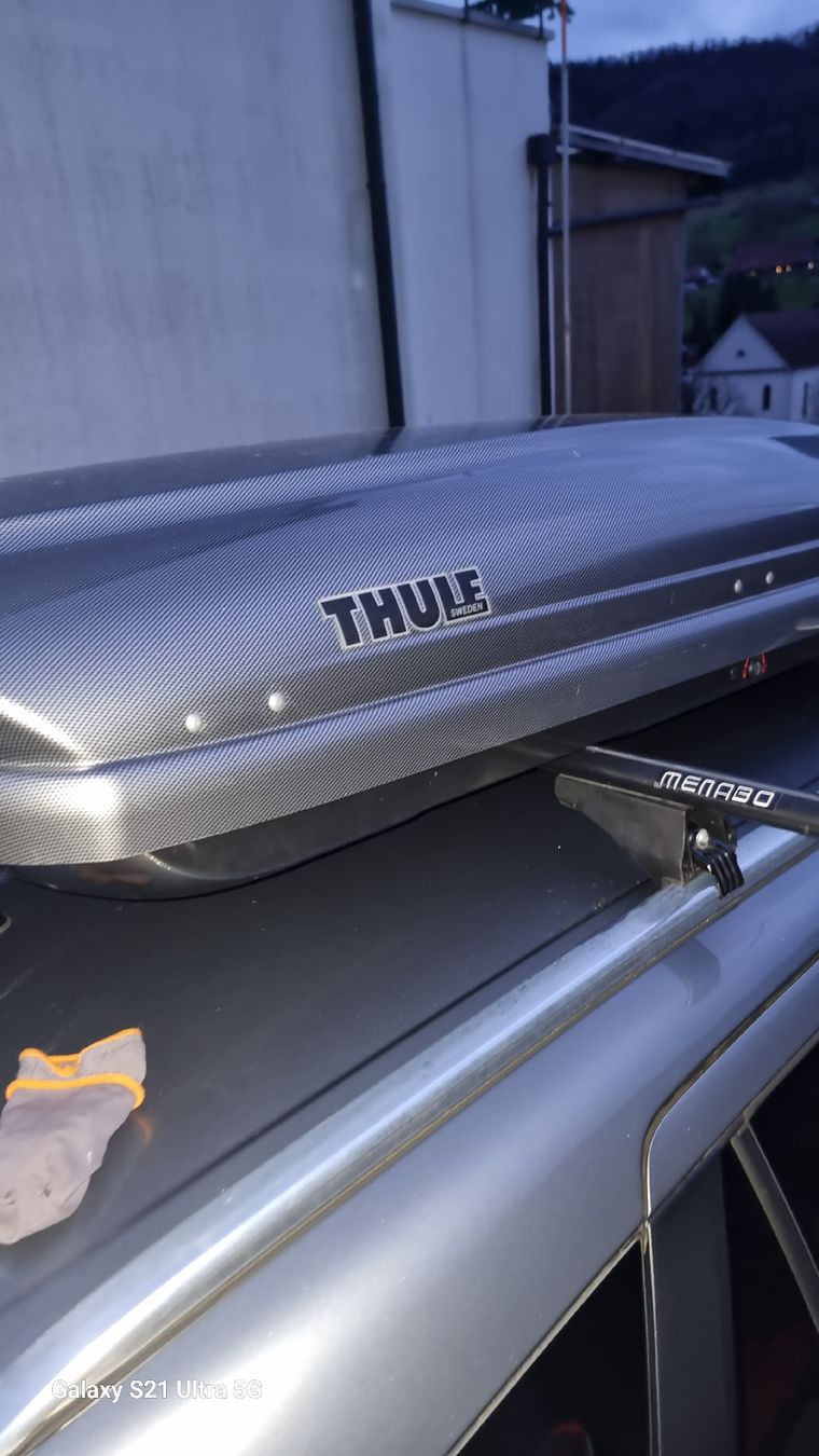Thule Box da tetto: Dachbox mieten Thule Carbon – Usato da Erschwil venduto da gab_kkn9 1
