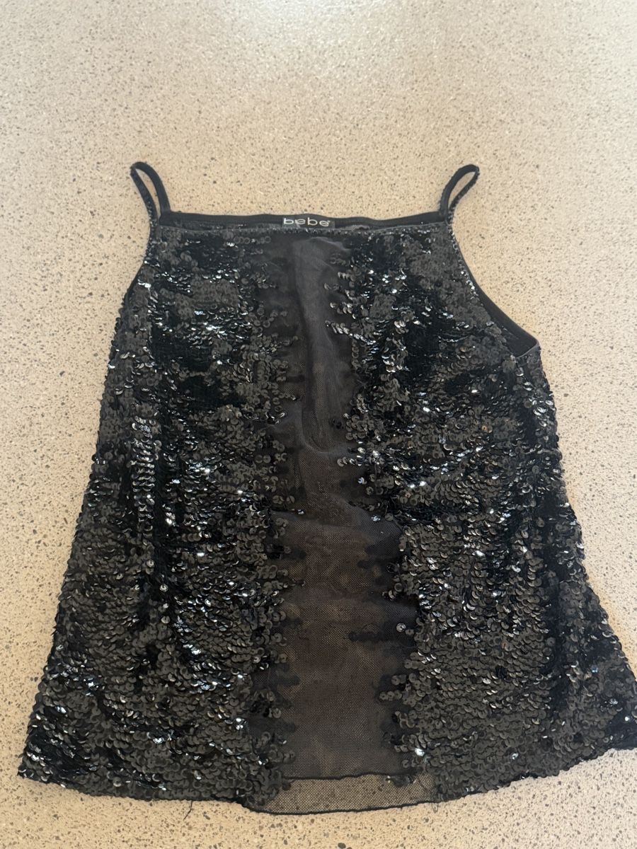Top: Top Bebe paillettes noir taille M – Usato da Brugg AG venduto da christelleamanda