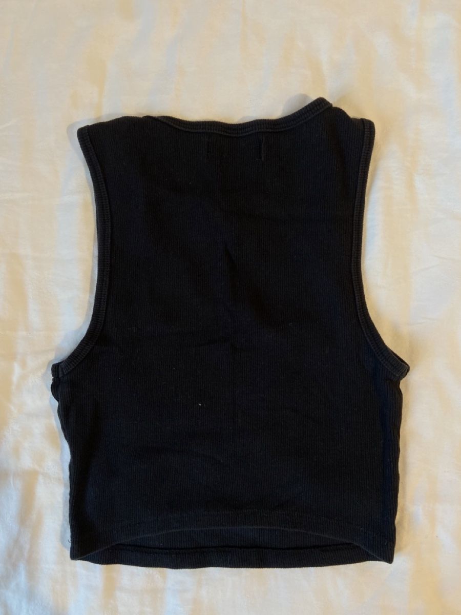 Bershka Top: Top noir Bershka – Usato da Chêne-Bougeries venduto da sor_9rzp 2