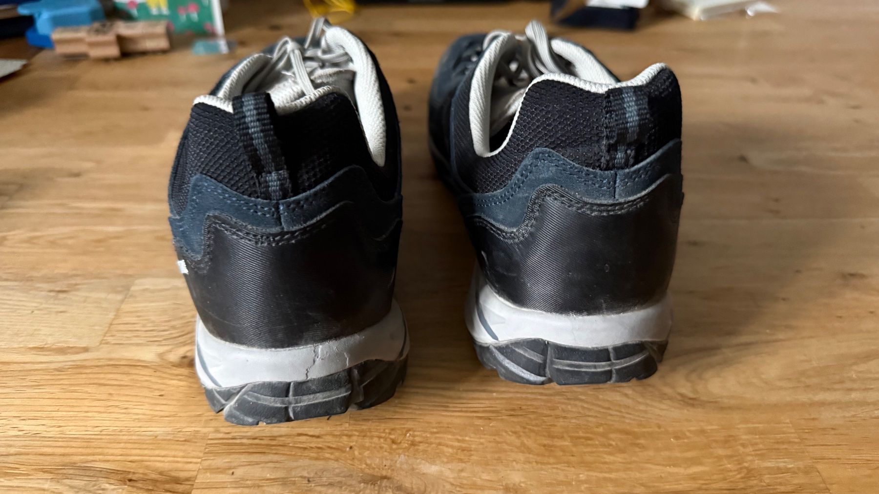 Meindl Herrenschuhe: Meindl Wanderschuhe Herren 10.5 neuwertig – Neu (gemäss Beschreibung) aus Sarmenstorf von SimonScheurer 3