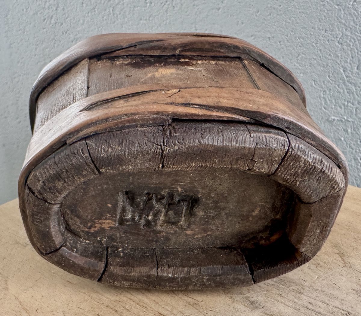 Toutes les décorations: Antikes kleines Gefäss Holz Bauernhof  – D'occasion à Rothrist par Luckywinner 5