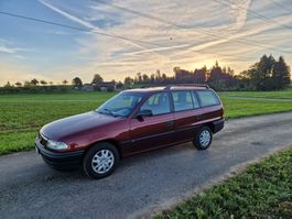 Klassikperle Opel Astra F 14i Cvan aus erster Hand