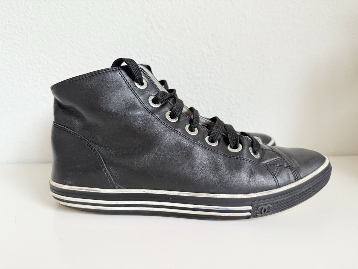 Chanel Scarpe da donna: Chanel Sneakers Converse – Usato da Winterthur venduto da 11.11