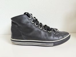 Chanel Sneakers Converse