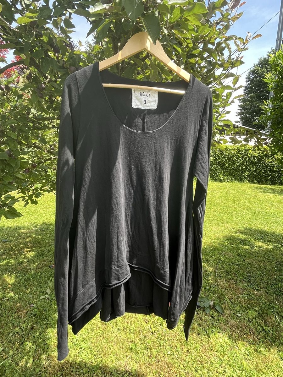 Pullover & Sweatshirts: NELLY Pullover schwarz M  – Gebraucht aus Heerbrugg von sputnik09