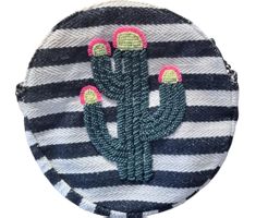 Curuba Mini-Clutch mit Perlenstickerei Kaktus