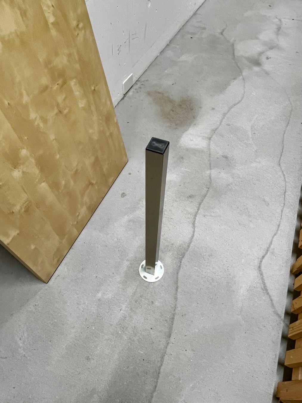 Ikea Scrivanie: IKEA Schreibtisch – Usato da Zürich venduto da Filipipo 3