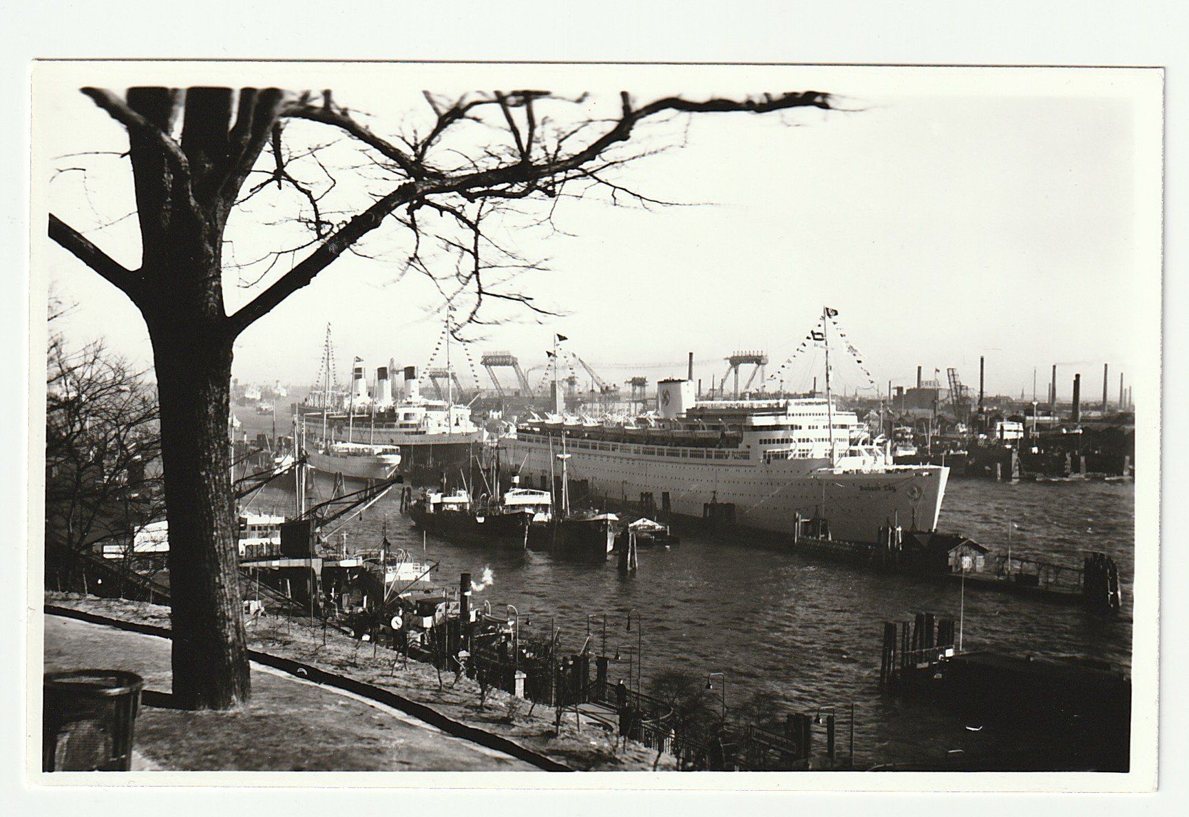 Foto & Immagini: Schiffspostkarte / Bild "Cap Arcona und Wilhelm Gustloff" – Nuovo (secondo la descrizione) da St. Gallen venduto da Ricardo_Deals