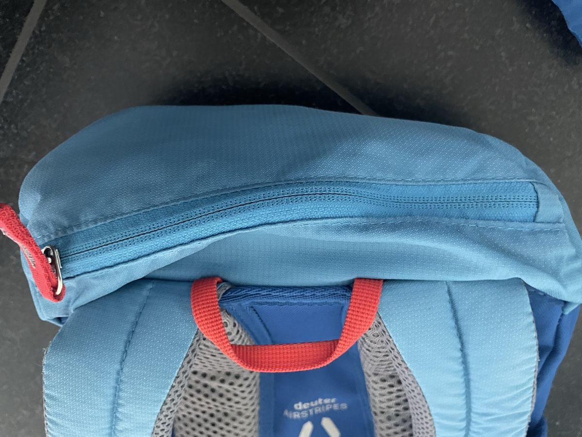 Deuter Borse & Zaini: Deuter Junior 18l Kinder Rucksack inkl. Regenhülle – Usato da Wegenstetten venduto da Marcus2222 3
