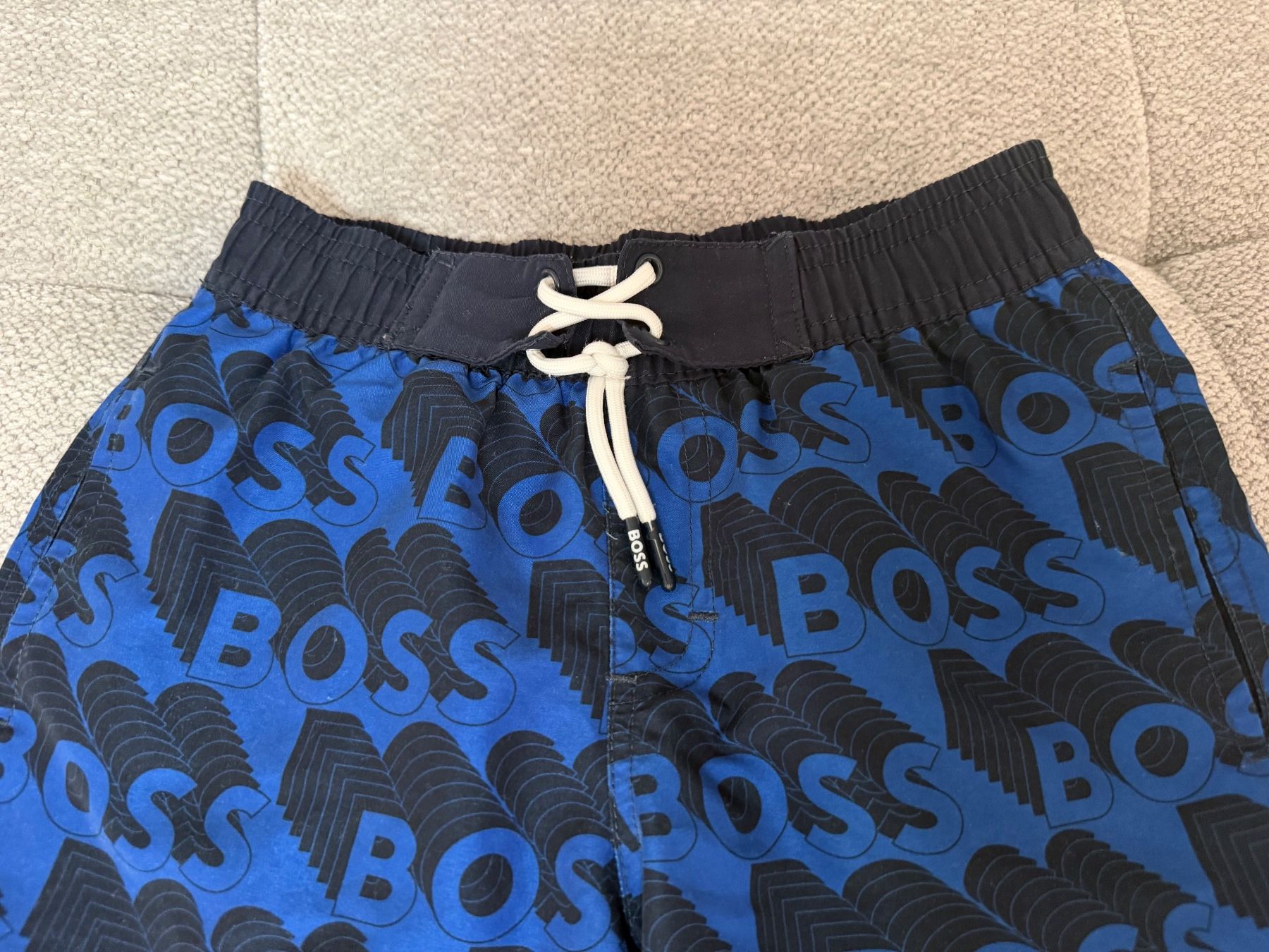 Hugo Boss Caleçons de bain: BOSS Badeshorts Gr. 126 – D'occasion à Uetikon am See par Fraufox1 2