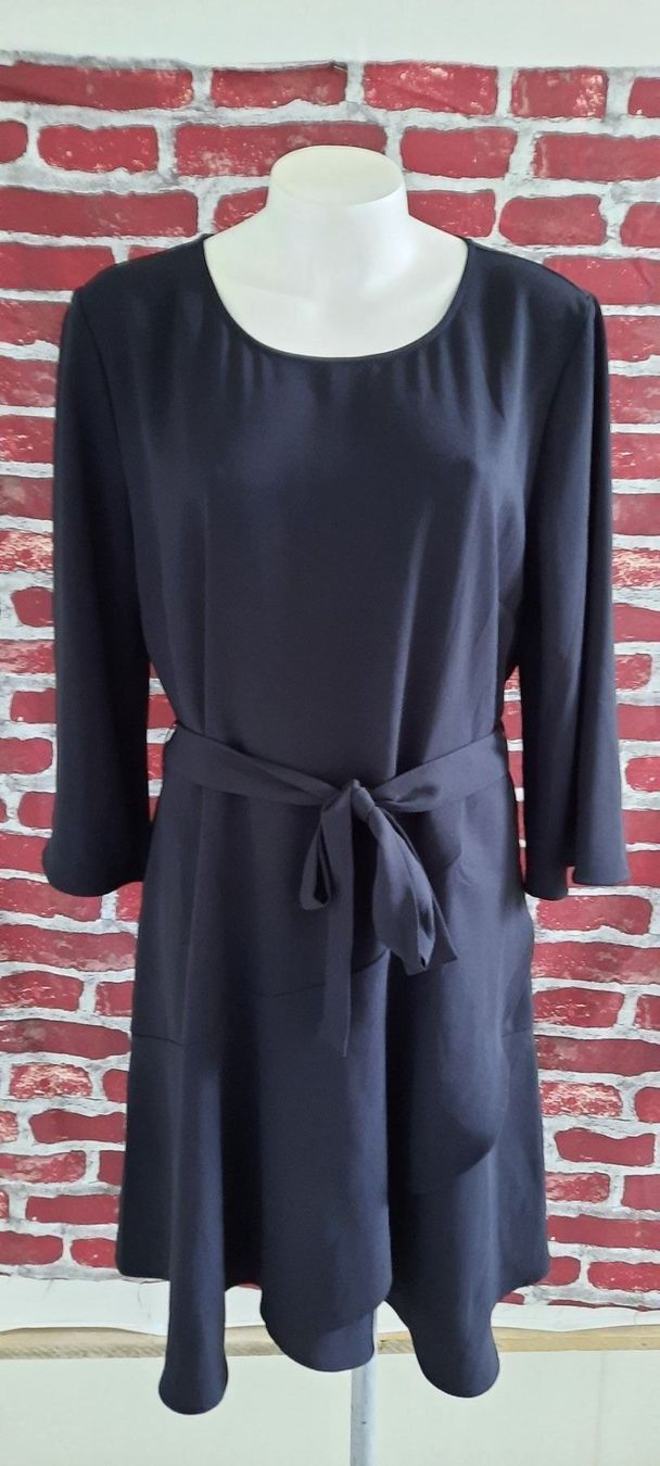 Avant Premiere Vestiti: AVANT PREMIERE Midikleid schwarz Gr. 44 – Nuovo (secondo la descrizione) da Seuzach venduto da VT-Collections1 1