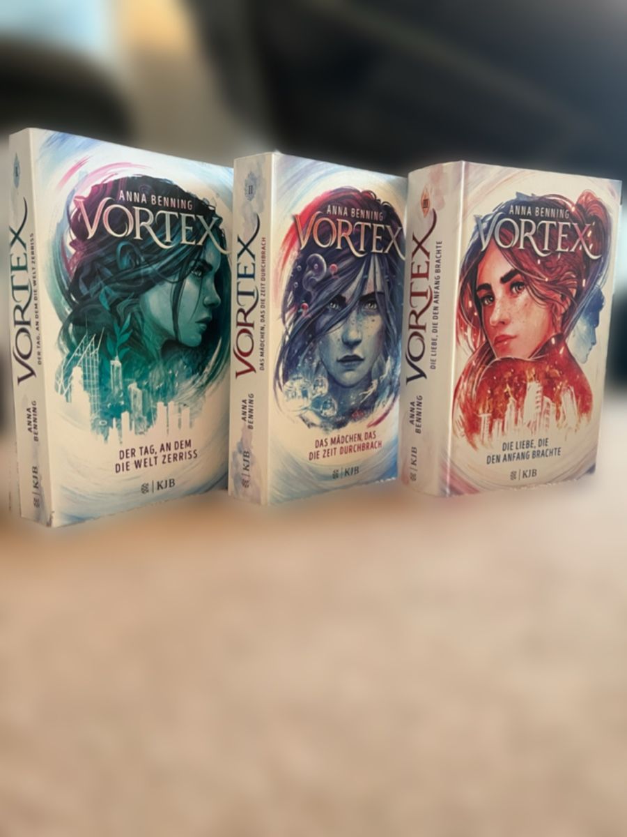 Bücher: Vortex Trilogie - Anna Benning – Neu (gemäss Beschreibung) aus Düdingen von aline.gugler