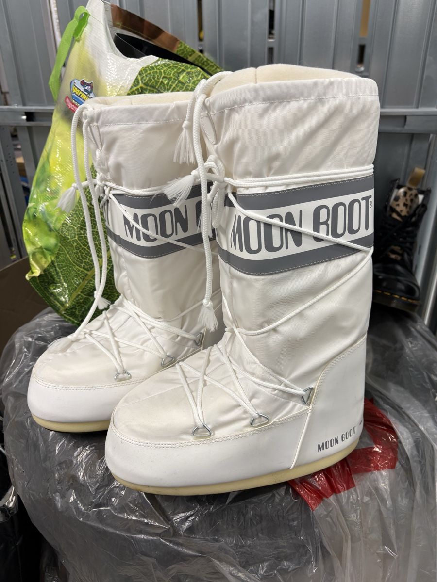Moon Boot Scarpe da donna: Moon boot – Usato da Ponte Capriasca venduto da Kebabboh