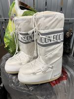 Moon boot
