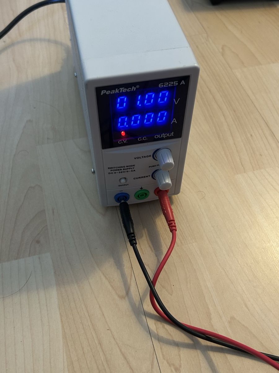 Elettrotecnica: PeakTech 6225 A Netzteil – Nuovo (secondo la descrizione) da Zürich venduto da Maurus_1