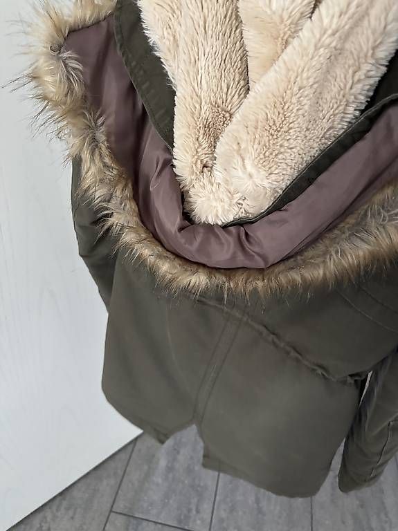 Giacche: Winterjacke grüner Parka – Usato da Fislisbach venduto da secondhandF 3