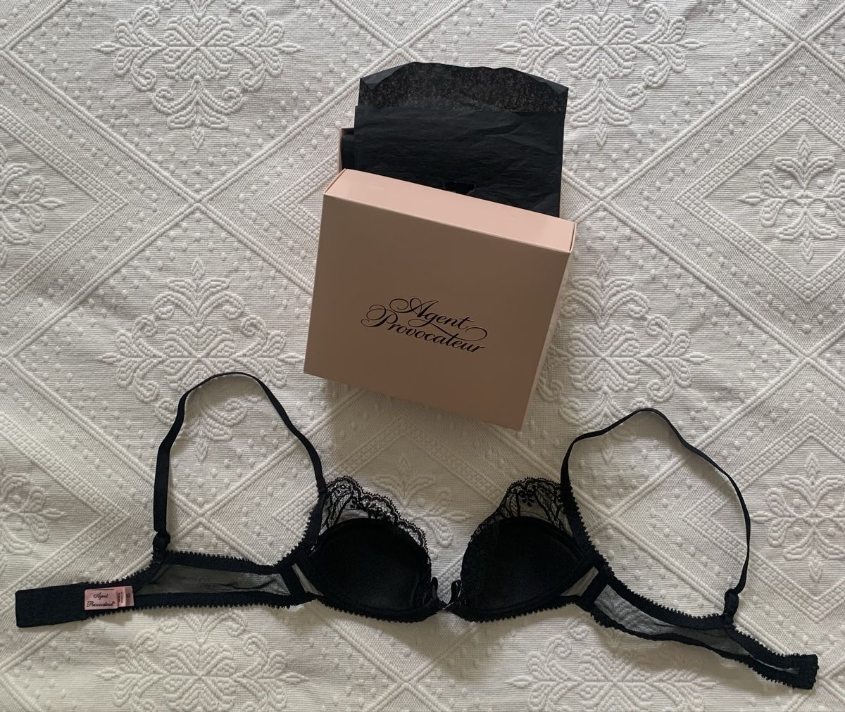 Sonstige Unterwäsche: BH von Agent Provocateur, neu – Neu und originalverpackt aus Zürich von p_q7q_nichtraucher 9