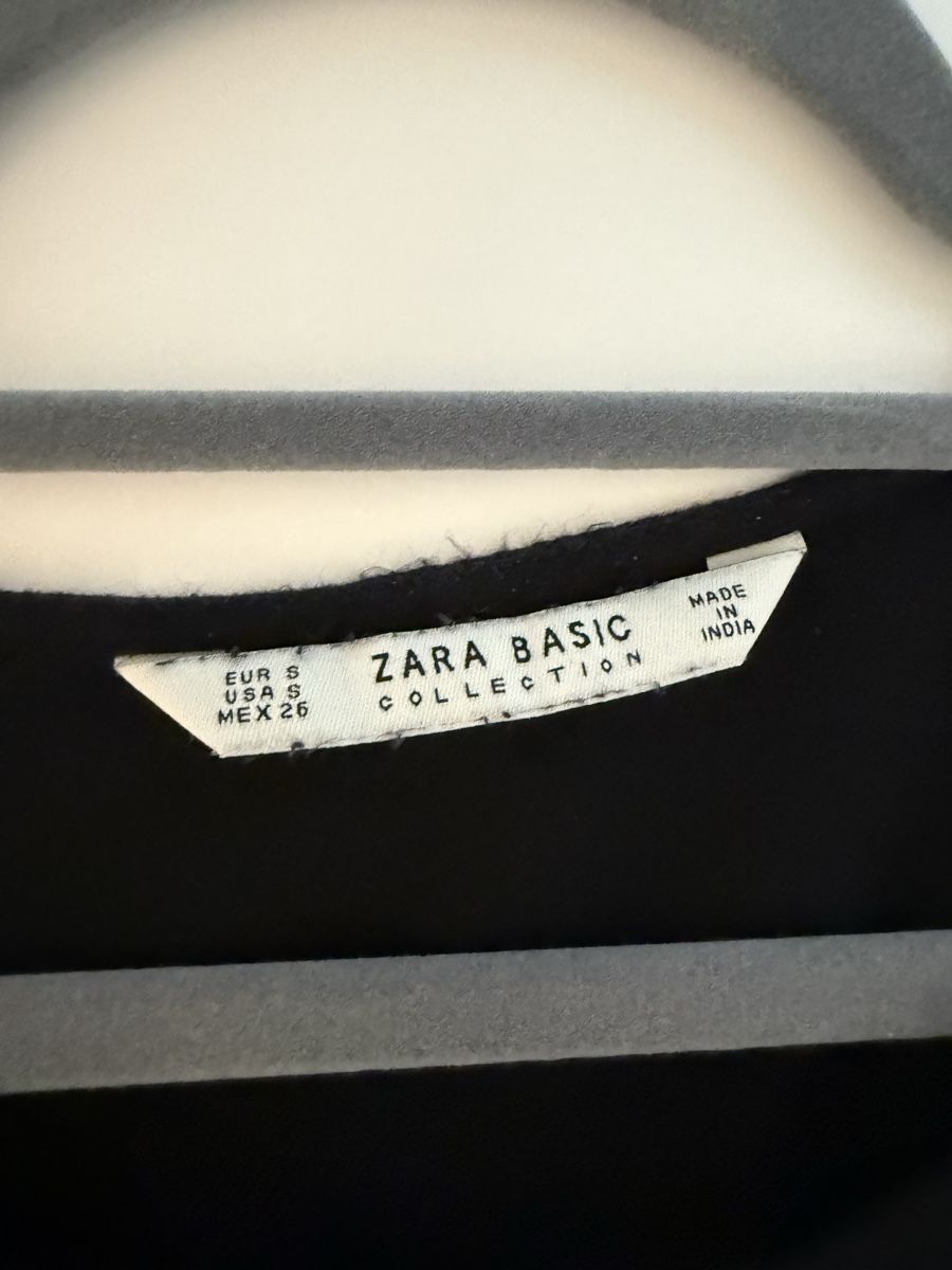 Zara Vestiti: Kleid Zara Basic Collection schwarz Grösse S mit Stickerei – Usato da Dübendorf venduto da cel_5zgz 1