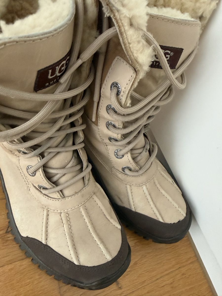 Ugg Scarpe da donna: UGG Stiefel Gr 38 – Usato da St. Gallen venduto da Emifrei 3