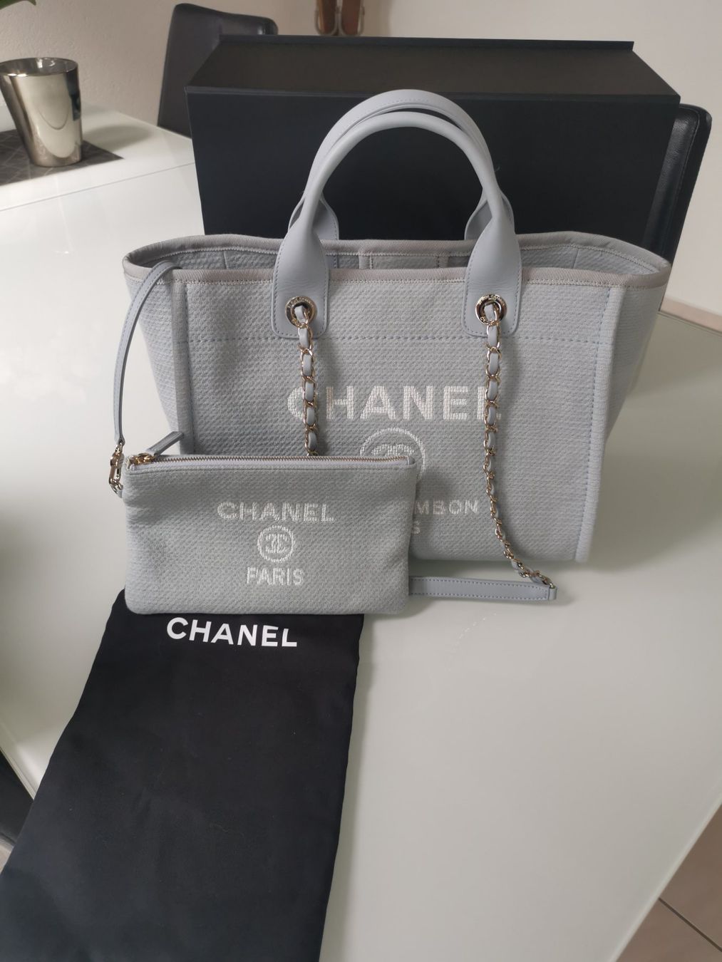 Chanel Taschen für Damen: Chanel Deauville Tasche small 29cm iceblue – Neu (gemäss Beschreibung) aus Fehraltorf von freeform2020