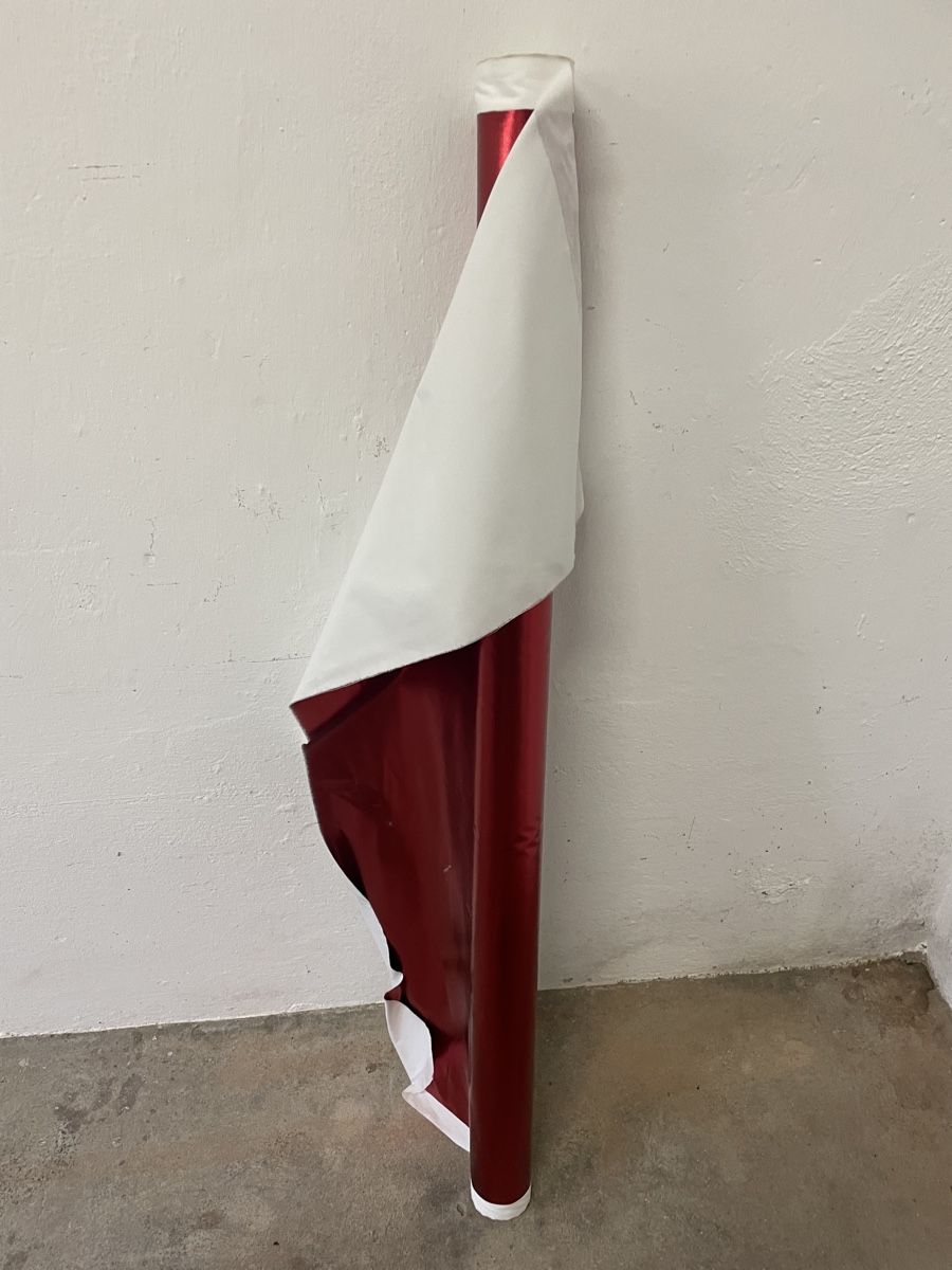 Stoffe: Roter Stoff metallic Glanz 110cm breit – Gebraucht aus Gelterkinden von highfligh