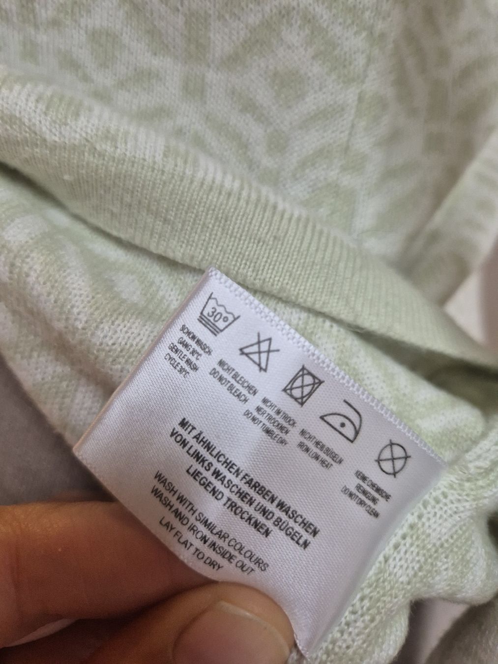 Maglioni & Felpe: Damen Pullover Maxa hellgrün Muster V-Ausschnitt gut – Usato da Zürich venduto da Drago670 5