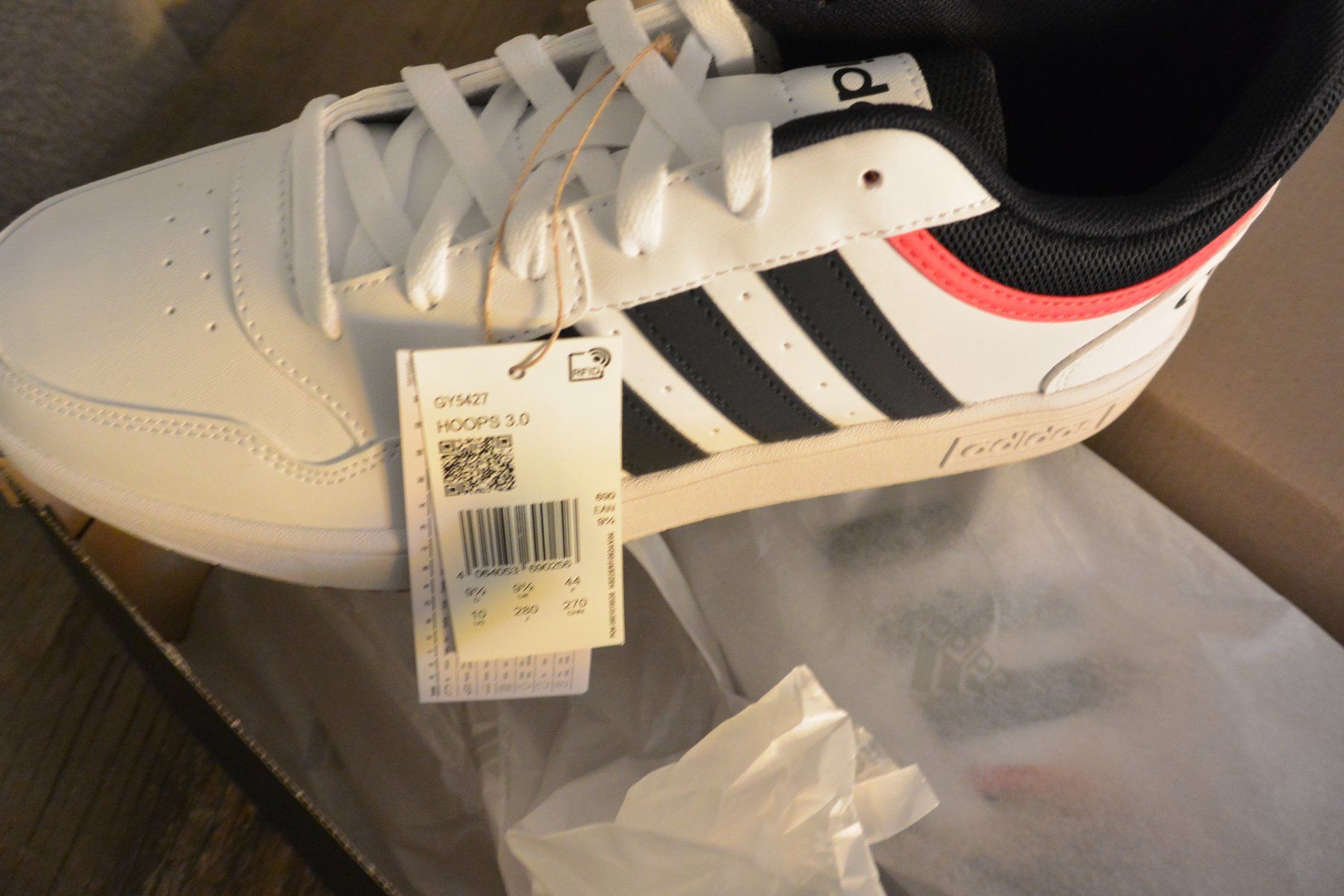 Adidas Scarpe da uomo: ADIDAS HOOPS 3.0 / US 10 – Nuovo e nell'imballaggio originale da Laupen ZH venduto da Tremila 8