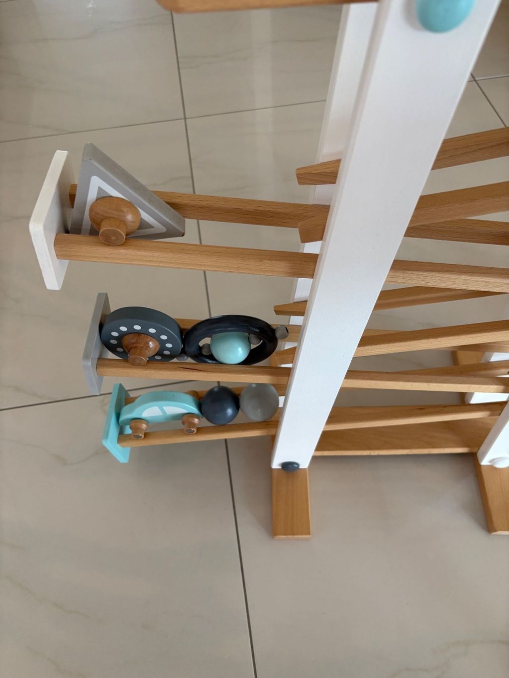 Jouets: Kugelbahn Kuno aus Holz – D'occasion à Oensingen par 08152 2